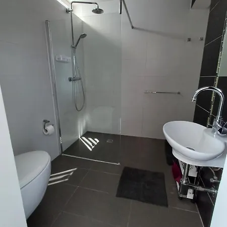 Apartment Is- Sienja *