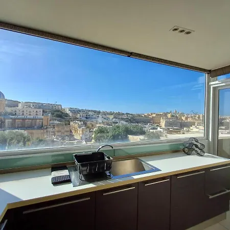 Apartment Is- Sienja Kalkara
